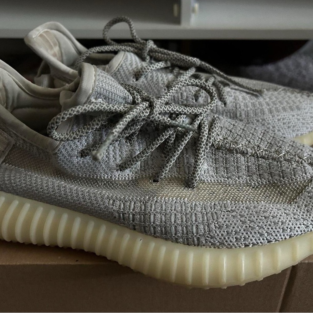 Yeezy Men's Gray and Cream Sneakers